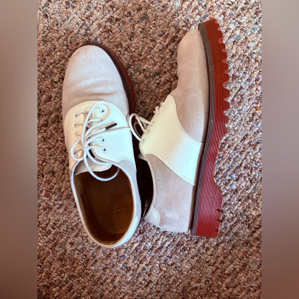 Dr. Martens two-tone lace-up - Picture 3 of 10